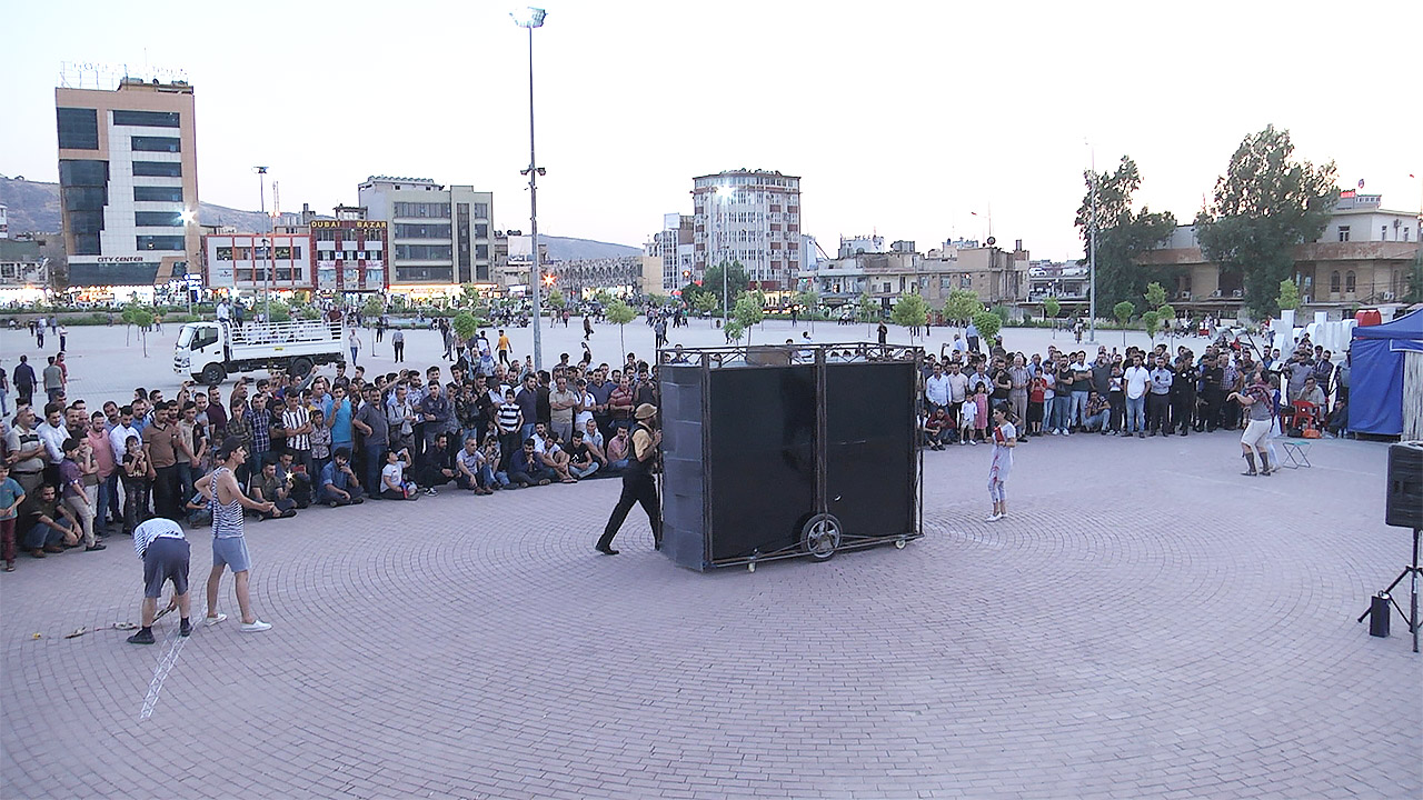 theatre de rue au Kurdustan26 theatre de rue au Kurdustan26